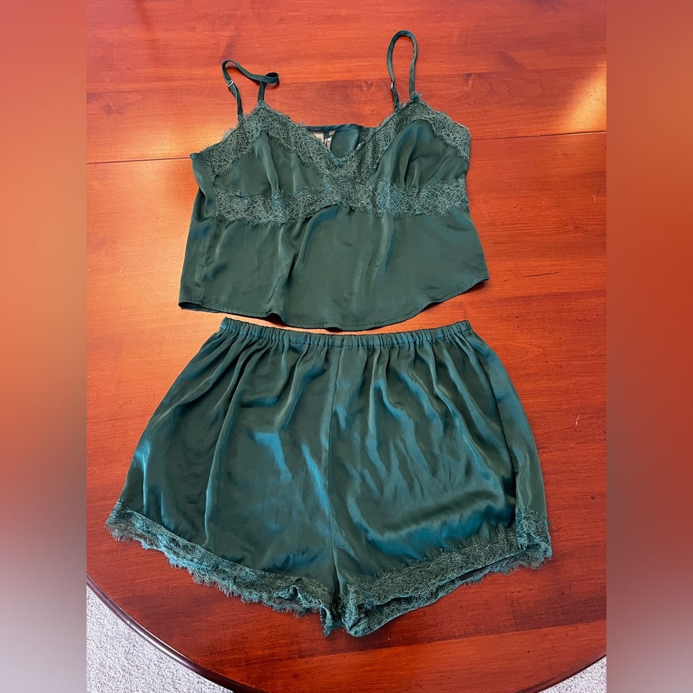 Lulu's Dark Green Satin Lace Pajama Set